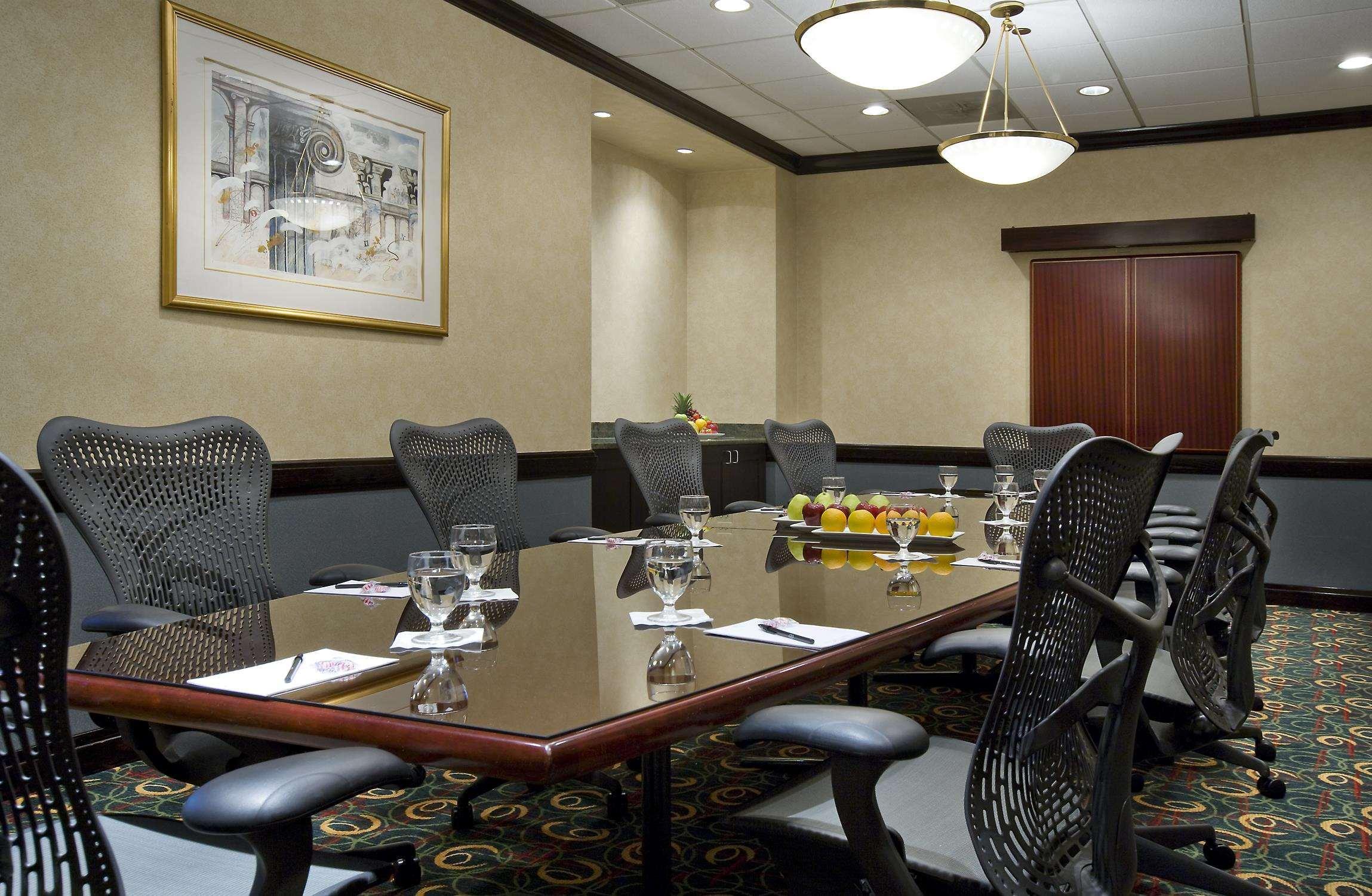 Doubletree Suites By Hilton Hotel & Conference Center Chicago-Downers Grove Facilidades foto