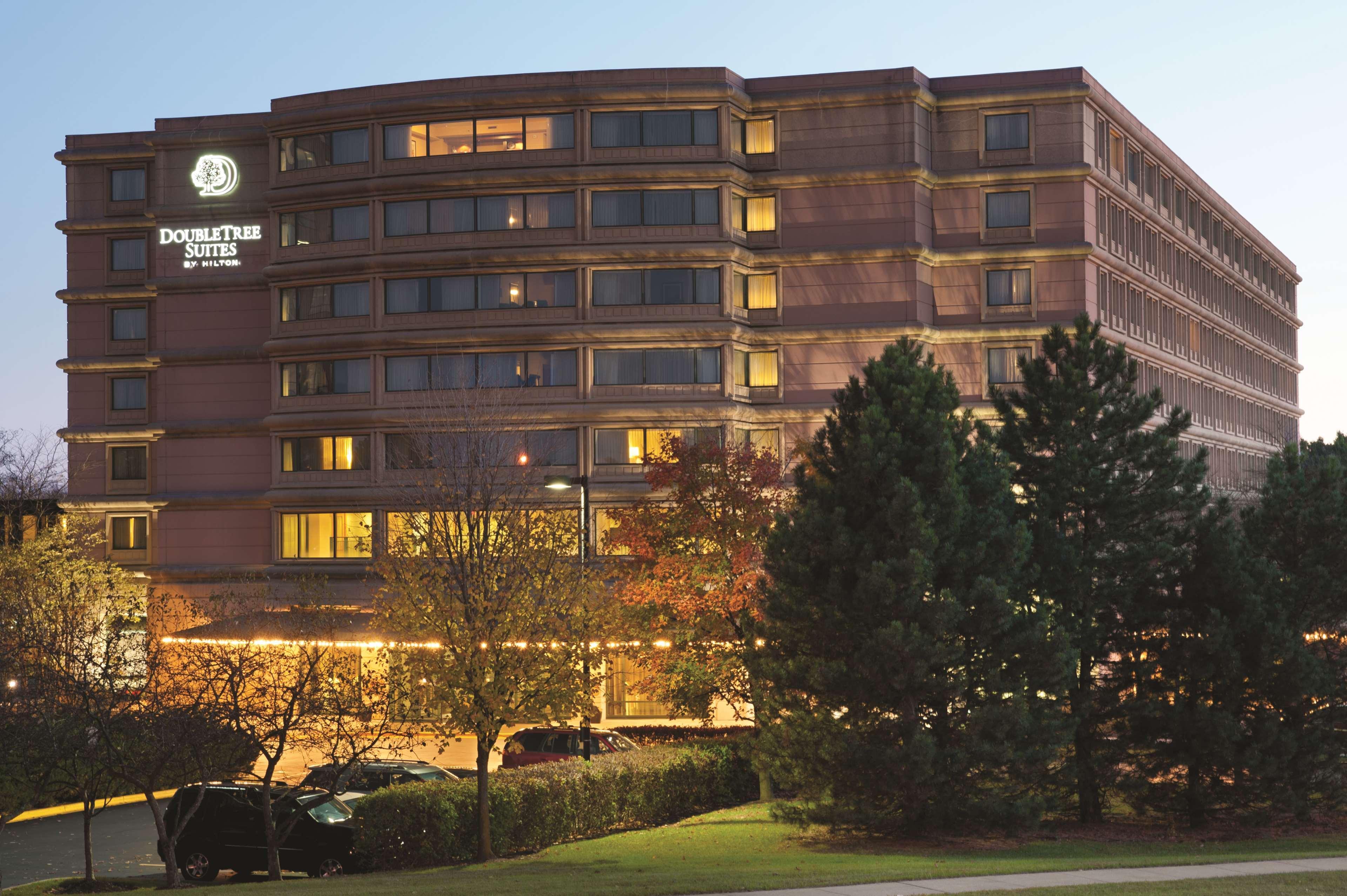 Doubletree Suites By Hilton Hotel & Conference Center Chicago-Downers Grove Exterior foto